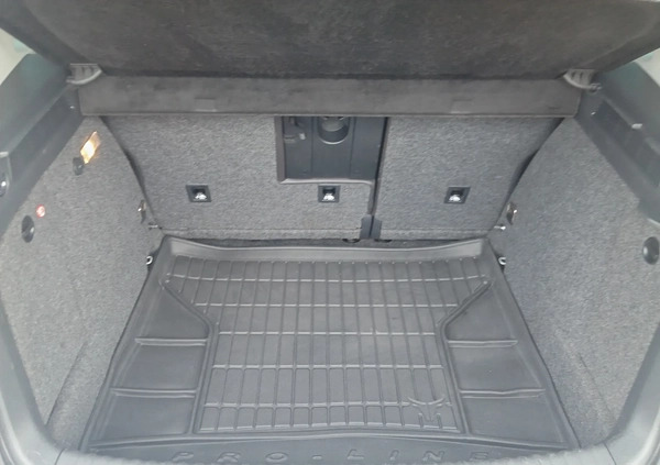 Volkswagen Tiguan cena 67989 przebieg: 166000, rok produkcji 2017 z Kraków małe 254